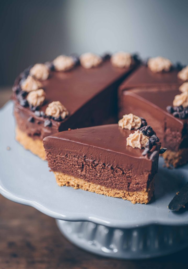 Chocolate Mousse Cake (easy & vegan) - Klara`s Life