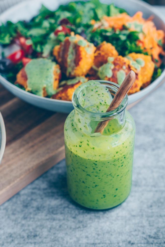 Avocado Cilantro Sauce vegan & easy Klara`s Life