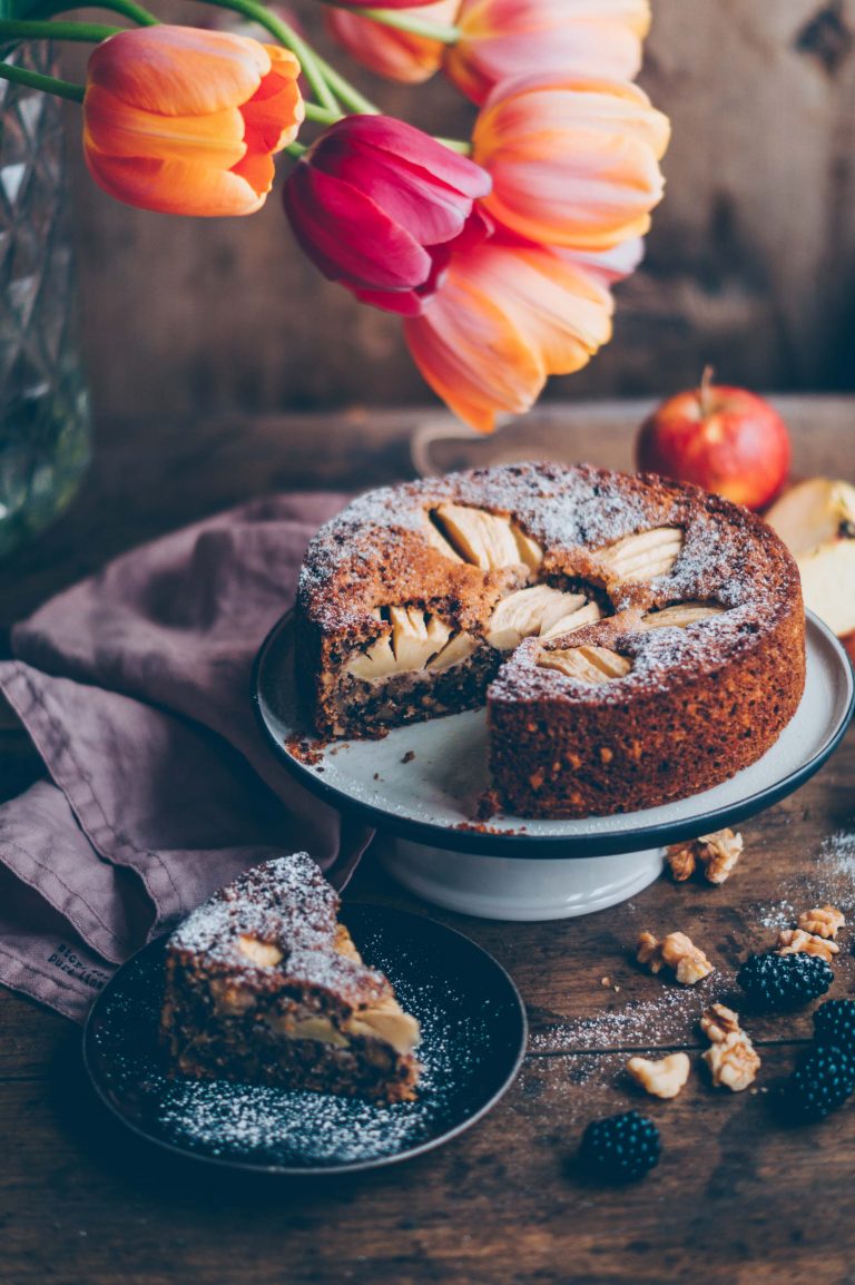 Delicious apple walnut cake Klara`s Life