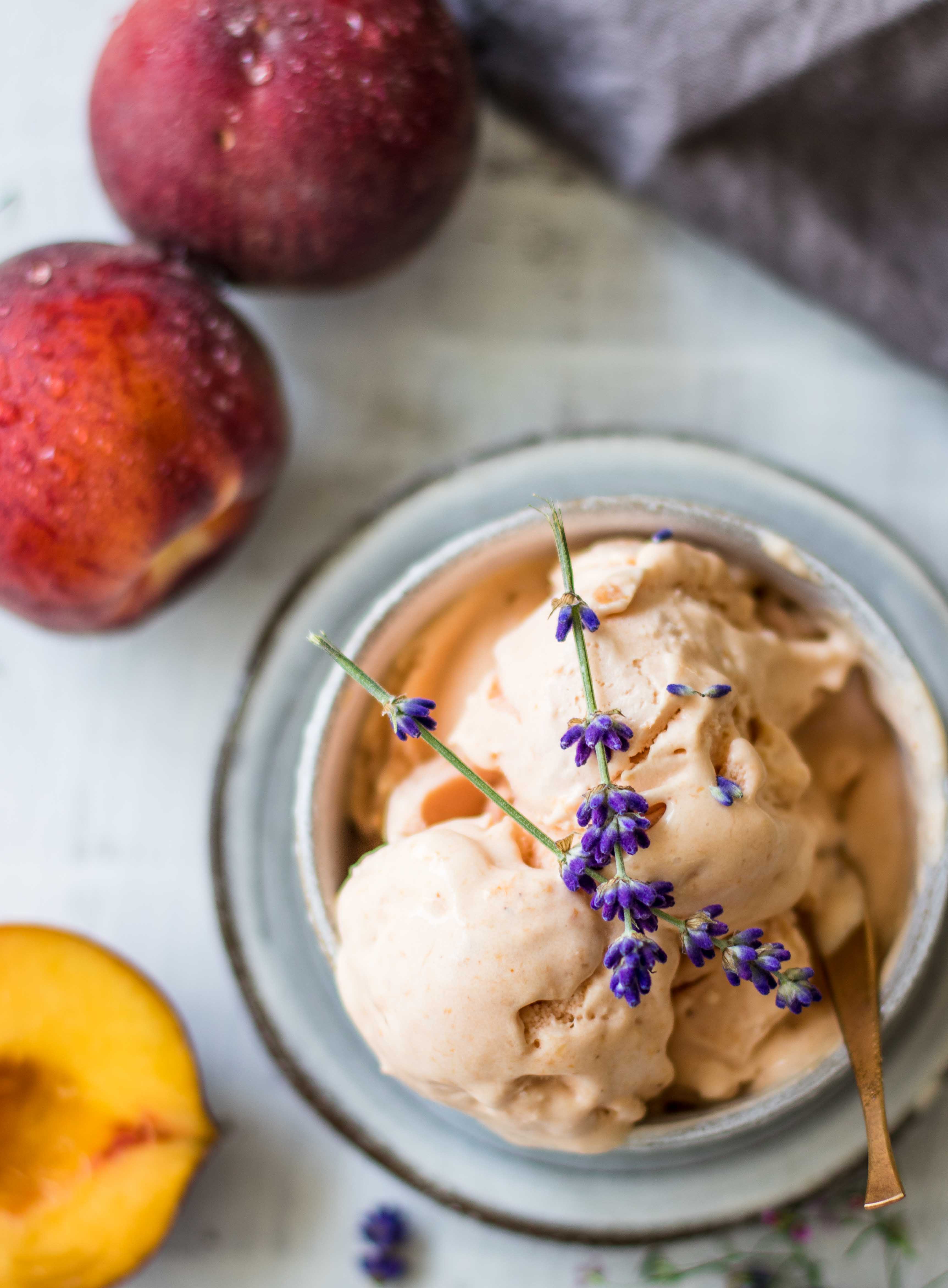 Pfirsich-Aprikosen-Eis | vegan und cremig - Klara`s Life