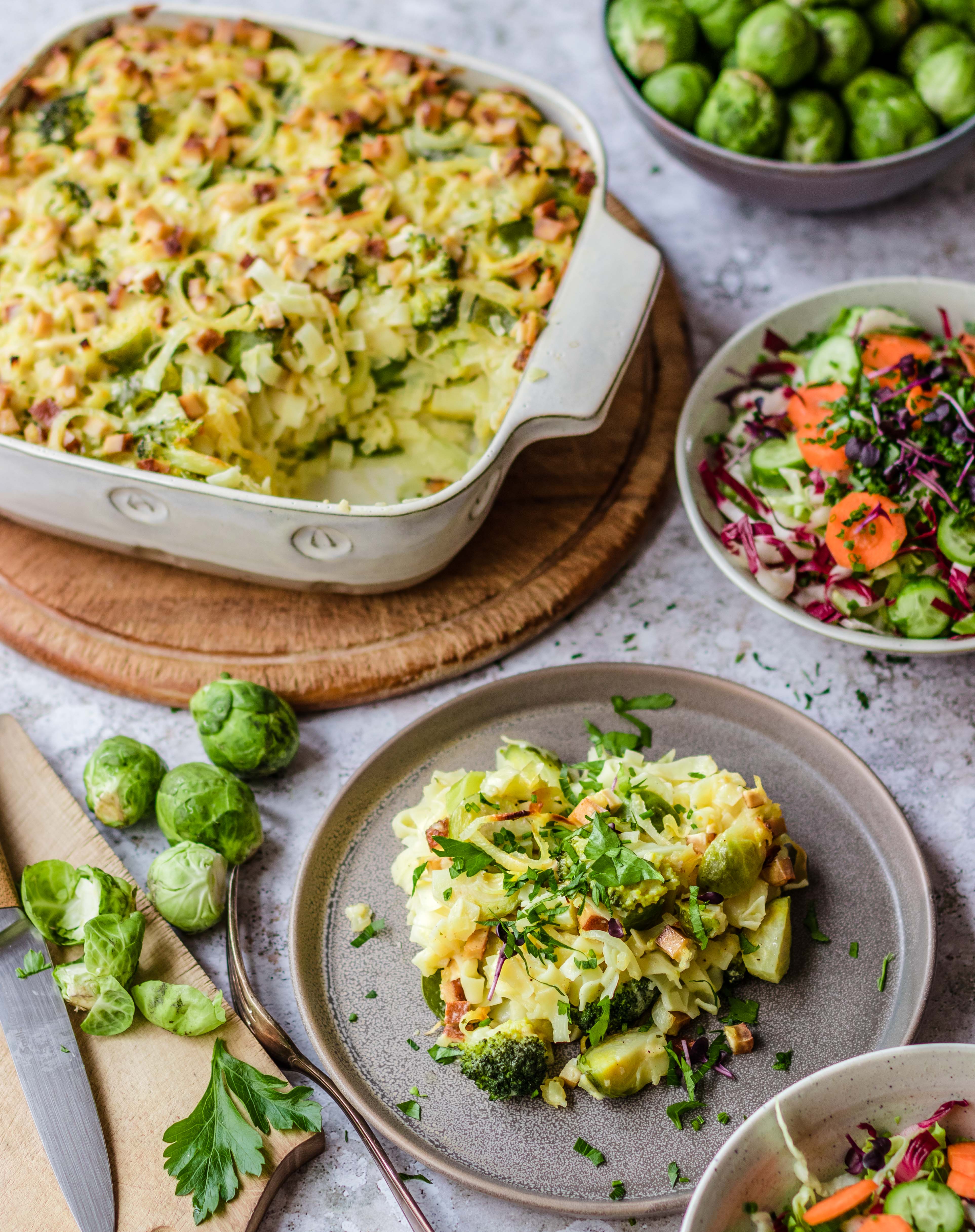 Brussels sprouts pasta bake
