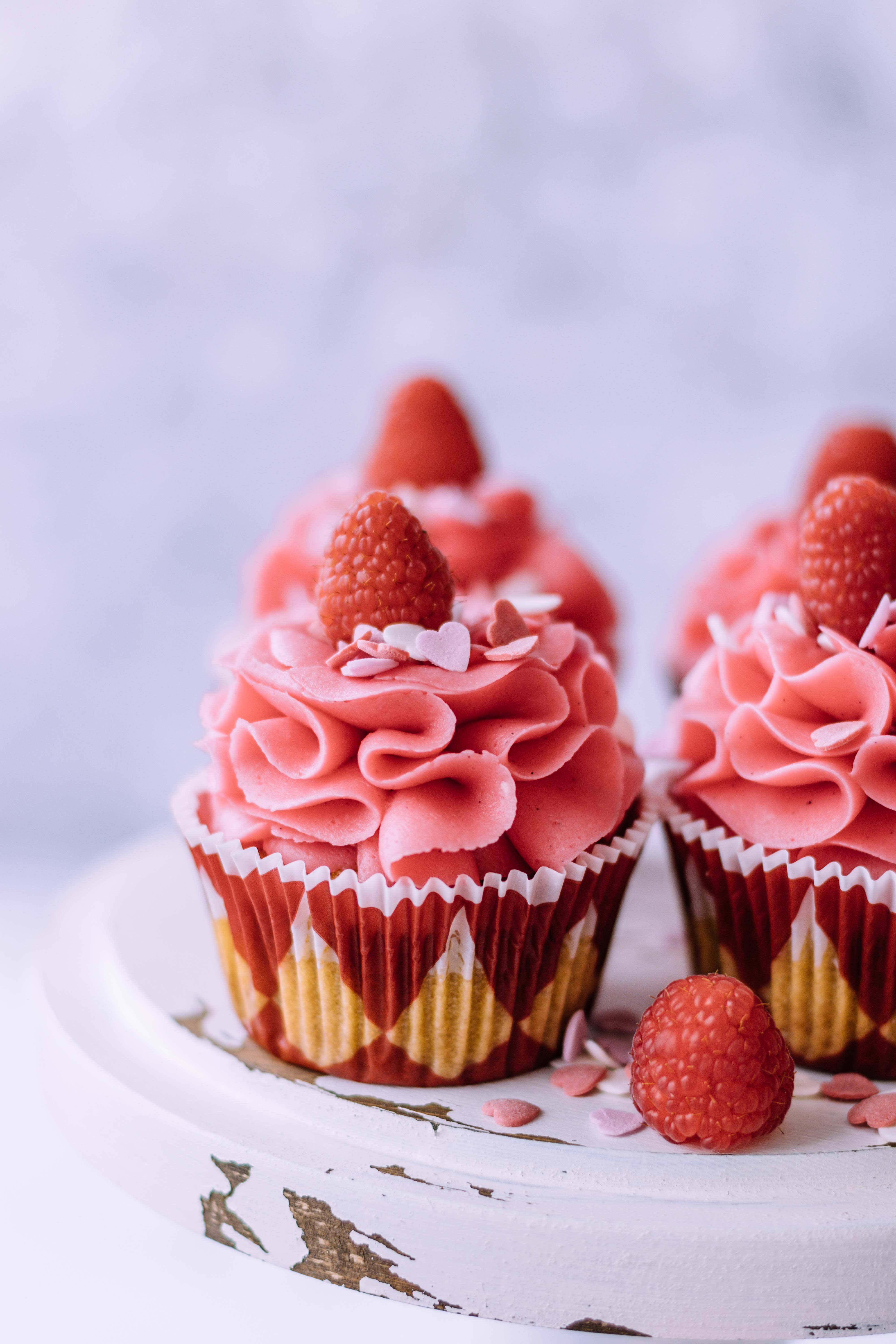 Vanilla cupcakes with butter cream frosting | vegan - Klara`s Life