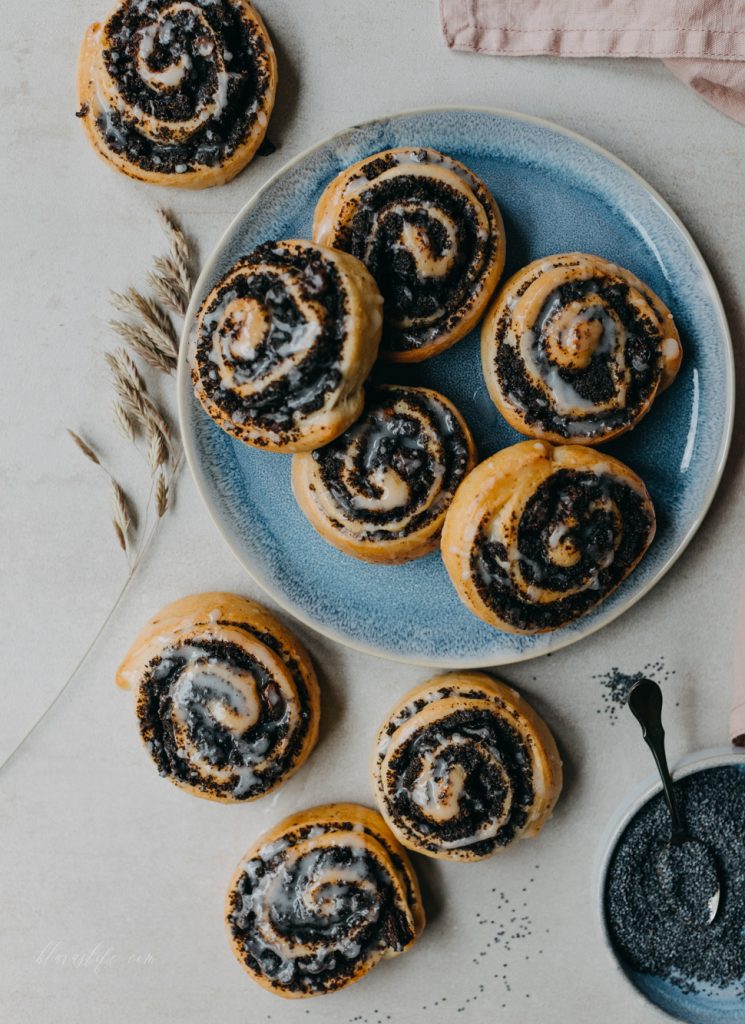 Mohnschnecken aus Hefeteig - Kuchen - Klara`s Life