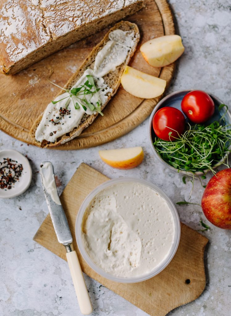 Kann Man Statt Frischkäse Auch Creme Fraiche Nehmen Grundrezept: Cashew Creme Fraiche - Grundrezepte - Klara`s Life